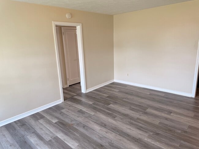 2528 Watt St, Unit Jackson Ave in Schenectady, NY - Building Photo - Building Photo