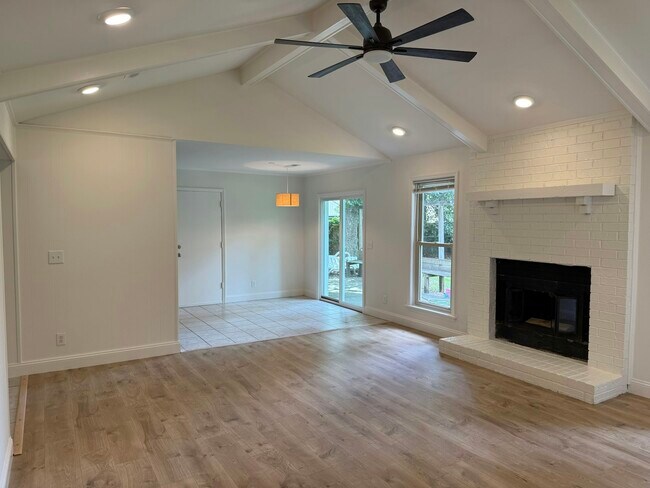 971 Nabors Dr in Charleston, SC - Building Photo - Building Photo