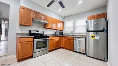 19 Mechanic St in Millburn, NJ - Building Photo - Building Photo