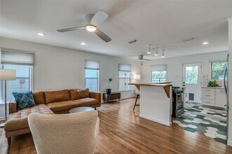 9014 Daytonia Ave in Dallas, TX - Building Photo - Building Photo