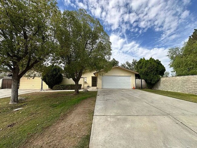 3000 Verdant Ct in Bakersfield, CA - Building Photo - Building Photo