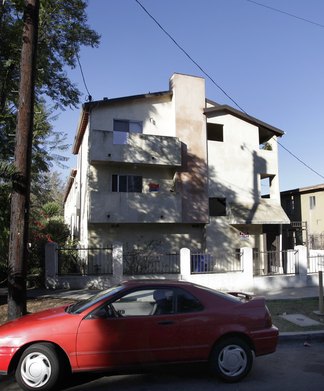 453 N Westmoreland Ave in Los Angeles, CA - Building Photo - Building Photo