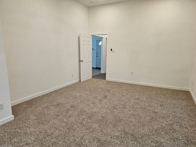 property at 414 N D Ave