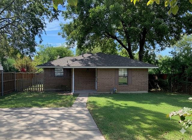 1005.5 Pine St in McKinney, TX - Building Photo