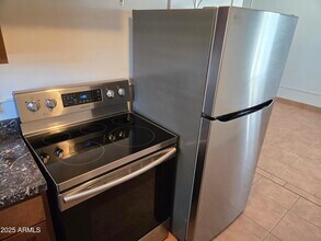 145 W Wickenburg Way in Wickenburg, AZ - Building Photo - Building Photo