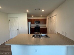 1139 NW 16th Terrace in Cape Coral, FL - Foto de edificio - Building Photo
