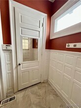 38 Oakland Pl in Buffalo, NY - Building Photo - Building Photo