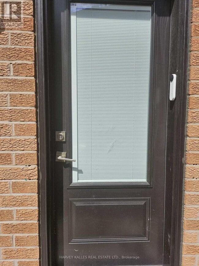 property at 72 Willowbrook Dr