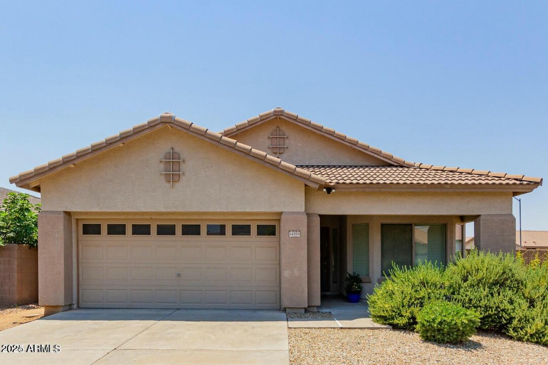 14593 W Gelding Dr in Surprise, AZ - Building Photo