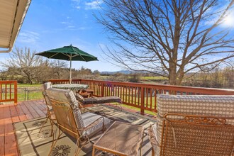 670 Riverside Rd in Kalispell, MT - Foto de edificio - Building Photo