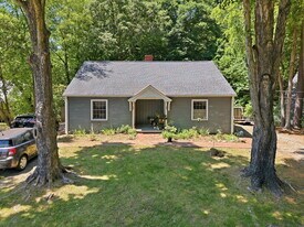 204 Purefoy Rd, Unit A in Chapel Hill, NC - Building Photo