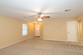 7612 Cayenne Ln in Austin, TX - Building Photo - Building Photo