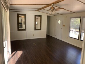 111 Hunter Ct in Rocky Point, NC - Building Photo - Building Photo