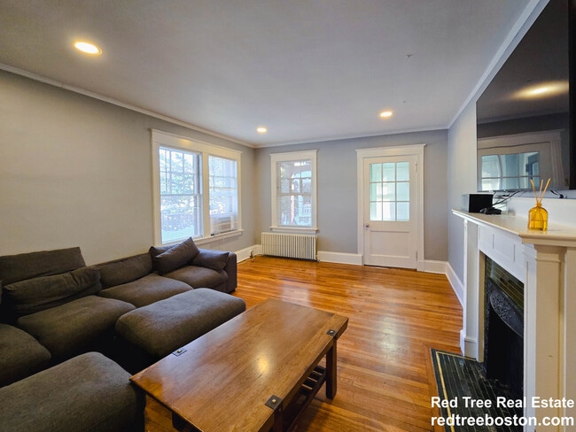 237 Chestnut Hill Ave, Unit 1