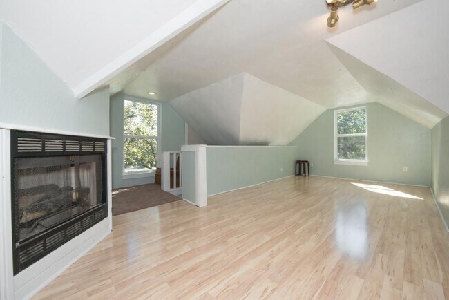 property at 514 E 38th St