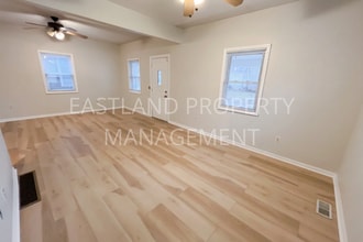 1966 Burr St in Toledo, OH - Building Photo - Building Photo