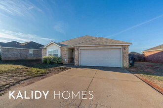 13425 Deer Spring Dr in Piedmont, OK - Foto de edificio - Building Photo