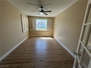 8330 Coyado St in Las Vegas, NV - Building Photo - Building Photo