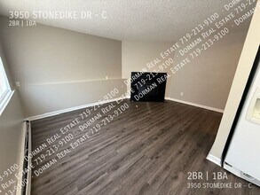 3950 Stonedike Dr in Colorado Springs, CO - Building Photo - Building Photo