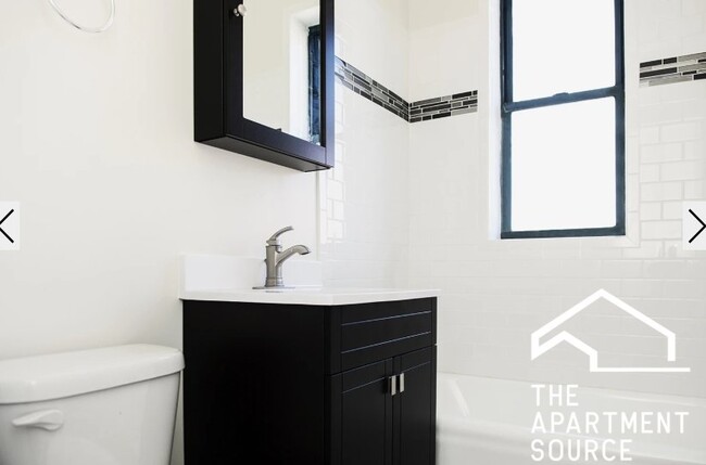 3841 N Greenview Ave, Unit 3 in Chicago, IL - Building Photo - Building Photo