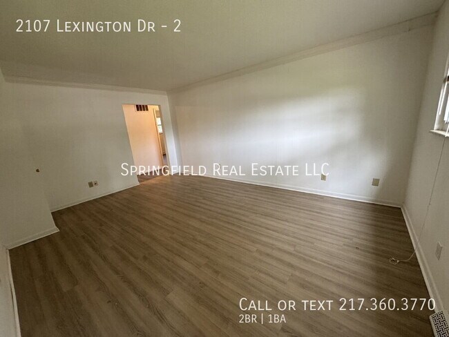 2107 Lexington Dr in Springfield, IL - Building Photo - Building Photo