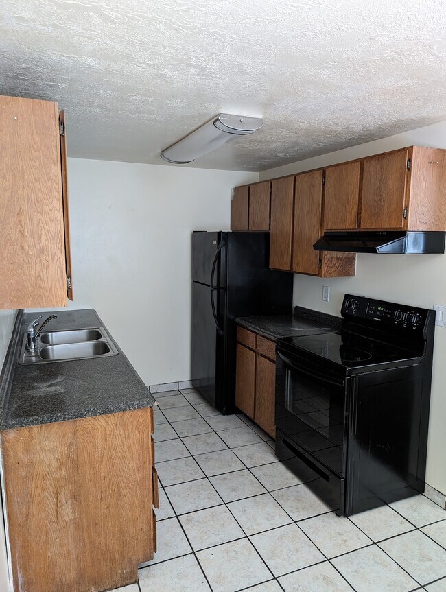 1725 N 1450 W, Unit 3 in Layton, UT - Foto de edificio - Building Photo
