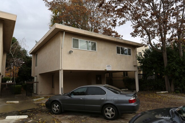 Capitol Court Apartments in Sacramento, CA - Foto de edificio - Building Photo