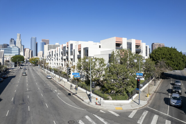 Tokyo Villa in Los Angeles, CA - Building Photo - Building Photo