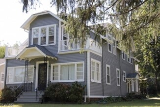 20 Seneca Trail in Denville, NJ - Foto de edificio - Building Photo