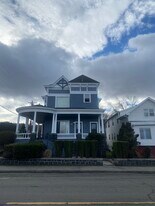 100 W 4th St, Unit 1 in The Dalles, OR - Building Photo