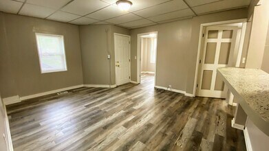 1338 Muskegon Ave NW in Grand Rapids, MI - Building Photo - Building Photo