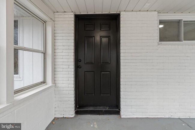 property at 64 Vividleaf Ln