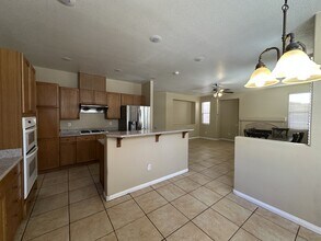 8918 W Katie Ave in Las Vegas, NV - Building Photo - Building Photo