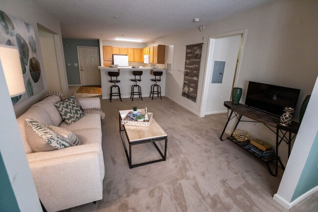 Salisbury Village at Castlewood in Salisbury, NC - Foto de edificio - Building Photo