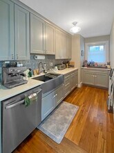 159 Forest Hills St in Boston, MA - Building Photo - Building Photo