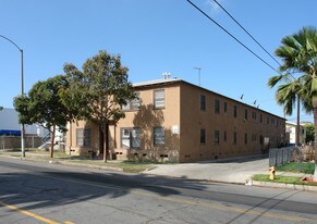 1133 W 12th St in Long Beach, CA - Building Photo