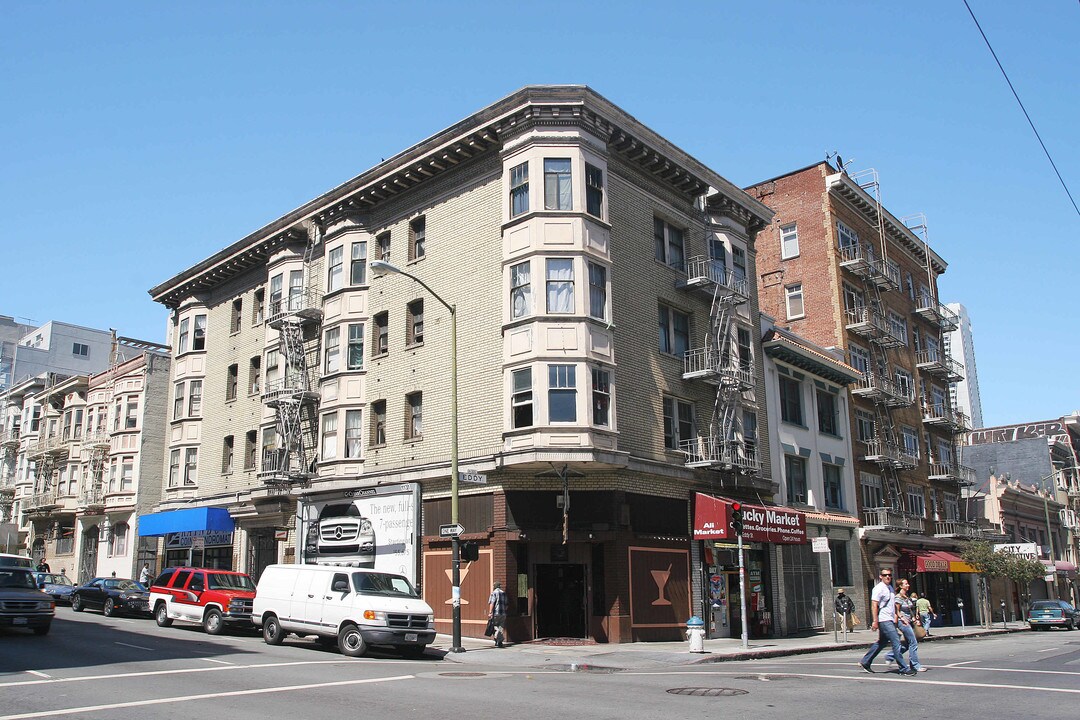 Carmel Apartments in San Francisco, CA - Building Photo