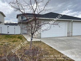 86 S Drifter Loop in Nampa, ID - Building Photo