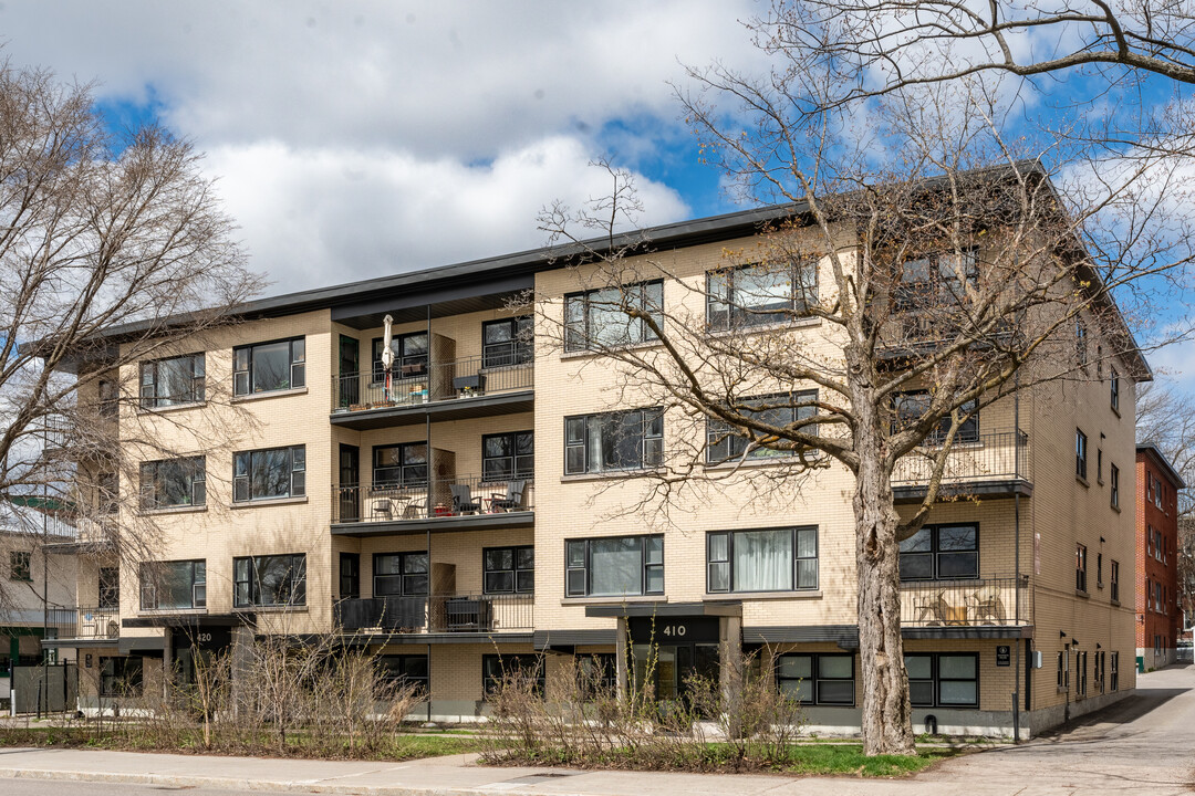 420 Grande Allée W in Québec, QC - Building Photo