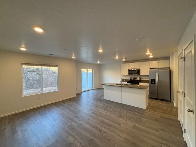 3323 Big Bnd Ln in Washington, UT - Building Photo - Building Photo