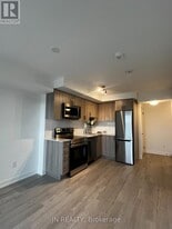 1010 Sandy Beach Rd in Pickering, ON - Building Photo