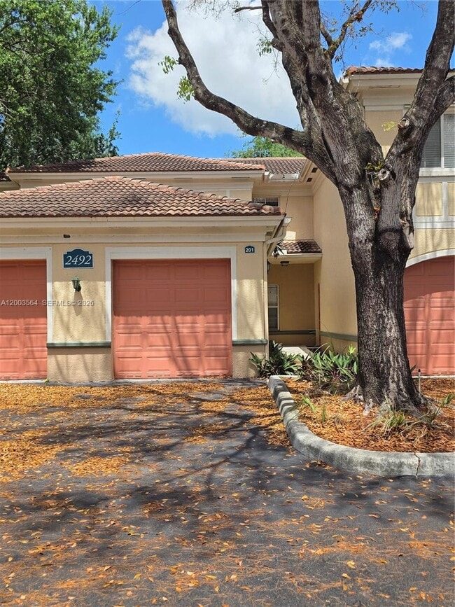 property at 2492 Centergate Dr