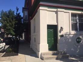 4617-3 Woodland Ave, Unit 3rd Floor