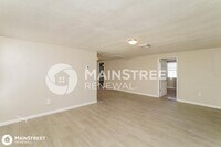 7909 Hawthorn Dr photo'