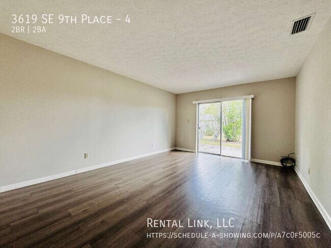 3619 SE 9th Pl, Unit 4 in Cape Coral, FL - Building Photo - Building Photo