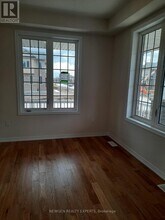 31 Sara Dr in Thorold, ON - Building Photo - Building Photo