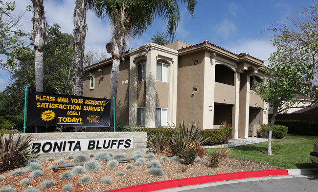 Bonita Bluffs in Spring Valley, CA - Building Photo - Building Photo