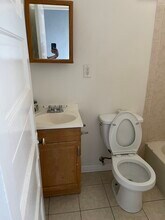 2240 Penrose Ave in Baltimore, MD - Foto de edificio - Building Photo