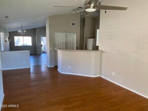 6335 W Saddlehorn Rd in Phoenix, AZ - Building Photo - Building Photo