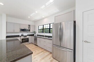 11923 N Hoa Sen Cir in Houston, TX - Building Photo - Building Photo